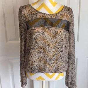 Sparkle & Fade slit back leopard top